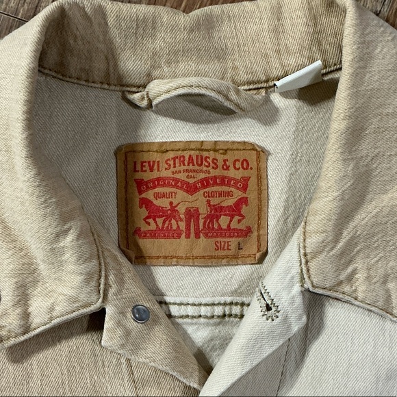 Levi's Men's Cliffhanger Two-Tone Patchwork Trucker Jacket - Size Large - Picture 2 of 8